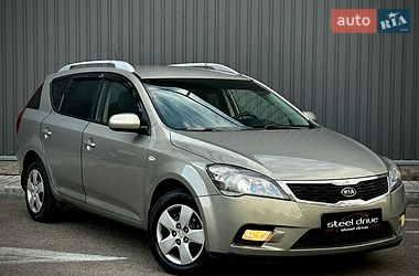 Универсал Kia Ceed 2010 в Николаеве фото 7 Универсал Kia Ceed 2010 в Николаеве