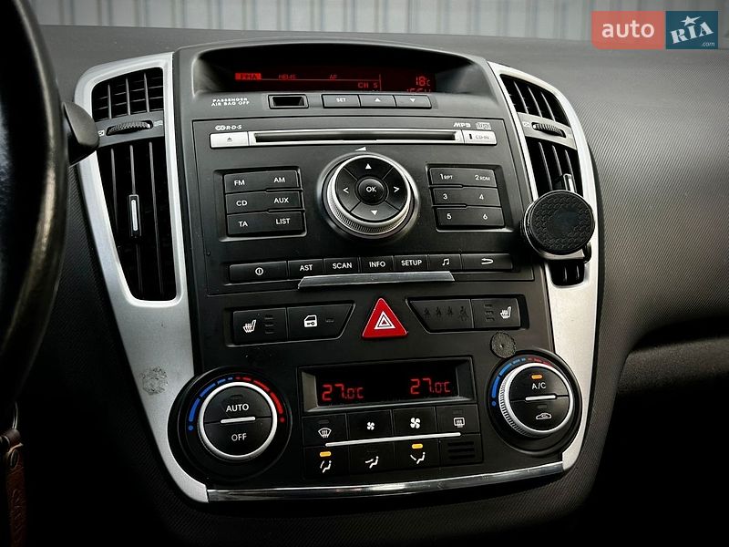 Универсал Kia Ceed 2010 в Николаеве фото 12 Универсал Kia Ceed 2010 в Николаеве