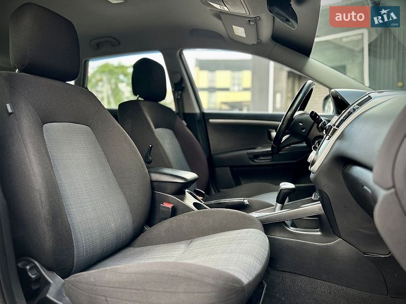 Универсал Kia Ceed 2010 в Николаеве фото 15 Универсал Kia Ceed 2010 в Николаеве