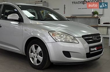 Хэтчбек Kia Ceed 2007 в Киеве