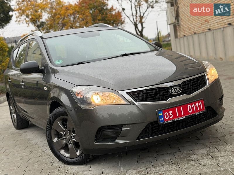 Универсал Kia Ceed 2010 в Луцке