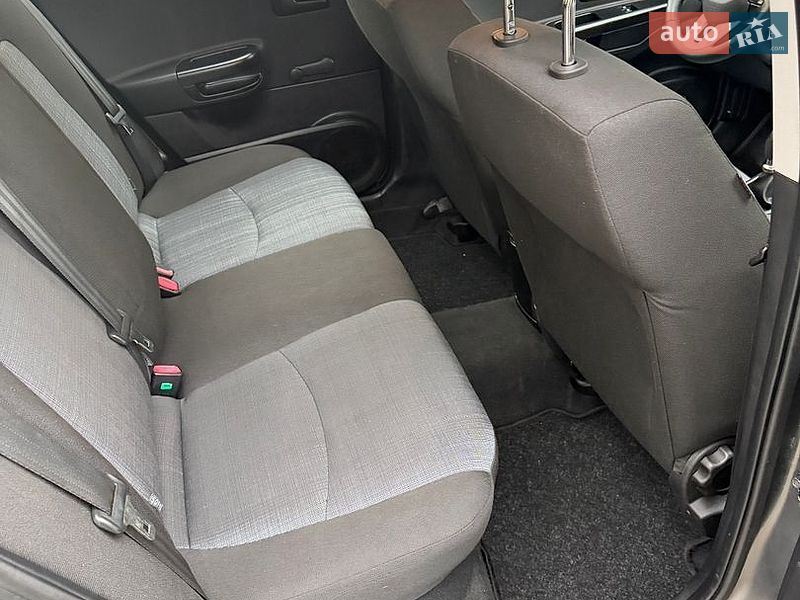 Универсал Kia Ceed 2010 в Луцке