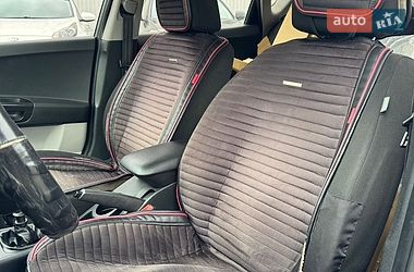 Хэтчбек Kia Ceed 2008 в Киеве фото 13 Хэтчбек Kia Ceed 2008 в Киеве