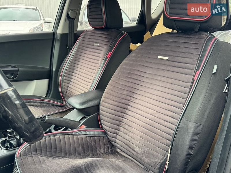 Хэтчбек Kia Ceed 2008 в Киеве фото 13 Хэтчбек Kia Ceed 2008 в Киеве