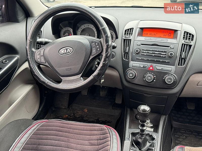 Хэтчбек Kia Ceed 2008 в Киеве фото 18 Хэтчбек Kia Ceed 2008 в Киеве