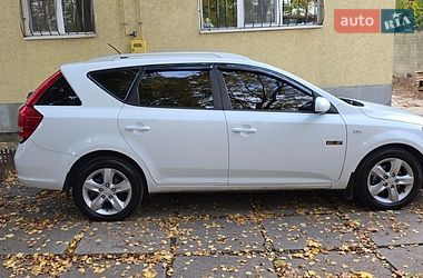 Универсал Kia Ceed 2011 в Днепре