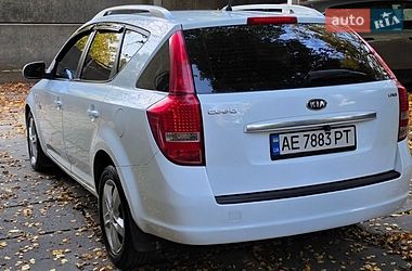 Универсал Kia Ceed 2011 в Днепре