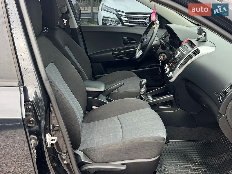 Хетчбек Kia Ceed 2012 в Полтаві