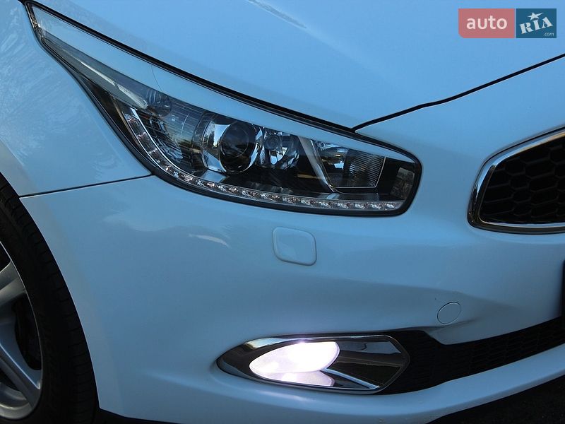 Універсал Kia Ceed 2013 в Дніпрі
