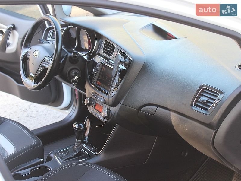 Універсал Kia Ceed 2013 в Дніпрі
