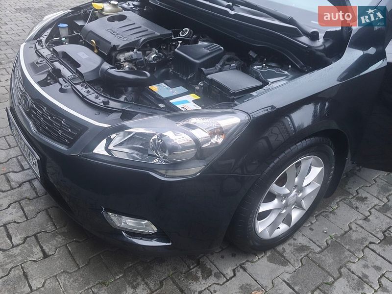 Универсал Kia Ceed 2010 в Дрогобыче