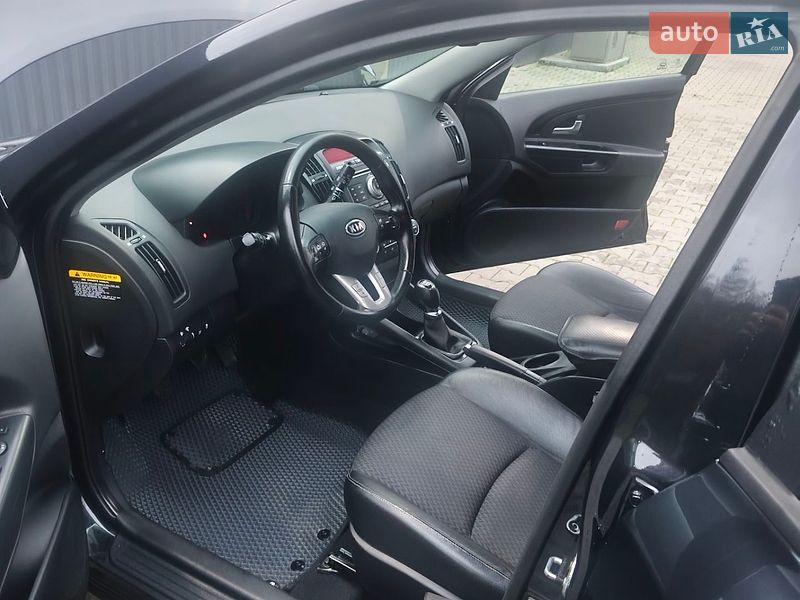 Универсал Kia Ceed 2010 в Дрогобыче