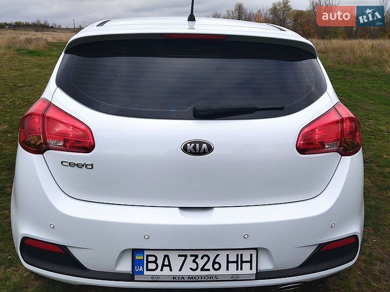 Хетчбек Kia Ceed 2013 в Новоукраїнці фото 10 Хетчбек Kia Ceed 2013 в Новоукраїнці