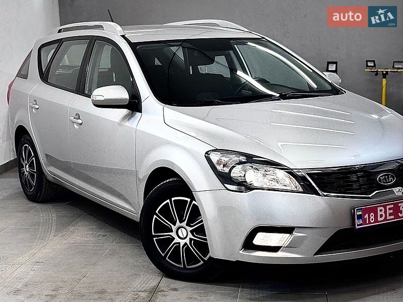 Універсал Kia Ceed 2010 в Стрию фото 2 Універсал Kia Ceed 2010 в Стрию