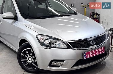 Універсал Kia Ceed 2010 в Стрию фото 3 Універсал Kia Ceed 2010 в Стрию