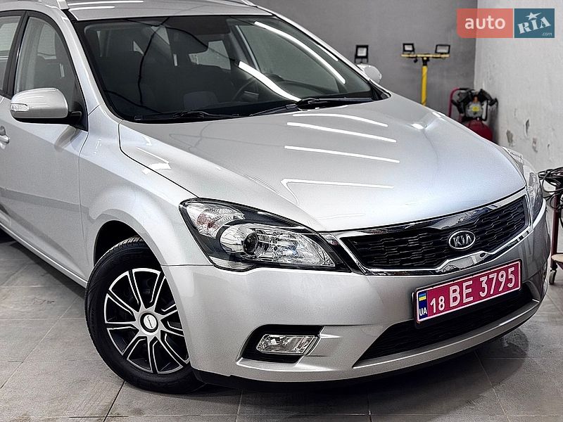 Універсал Kia Ceed 2010 в Стрию фото 3 Універсал Kia Ceed 2010 в Стрию