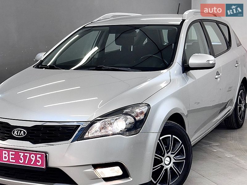 Універсал Kia Ceed 2010 в Стрию фото 38 Універсал Kia Ceed 2010 в Стрию