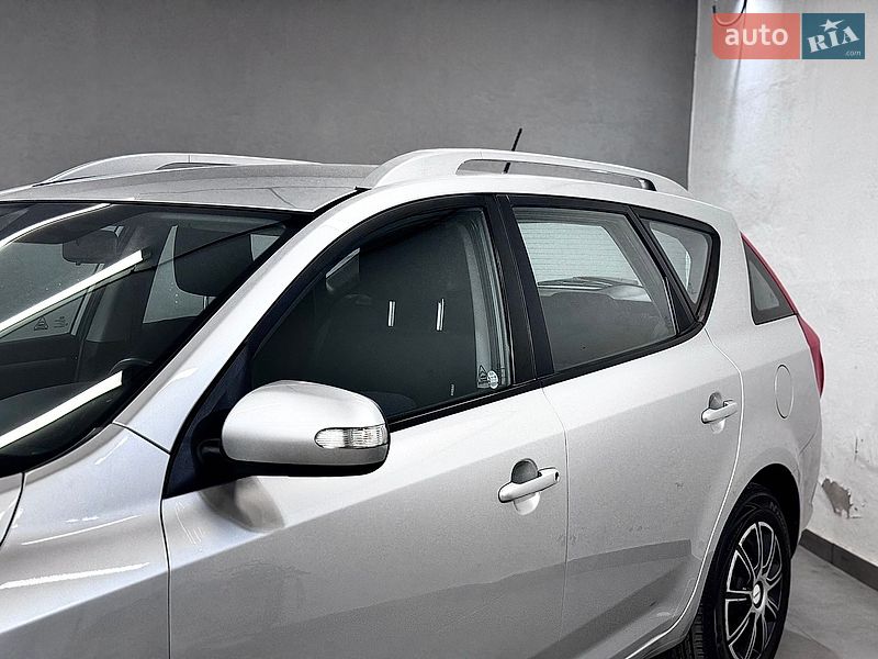 Універсал Kia Ceed 2010 в Стрию фото 47 Універсал Kia Ceed 2010 в Стрию