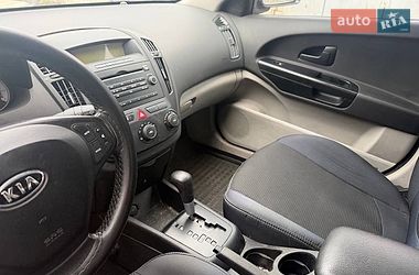 Хэтчбек Kia Ceed 2008 в Киеве
