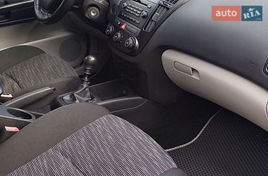 Хэтчбек Kia Ceed 2008 в Чернигове