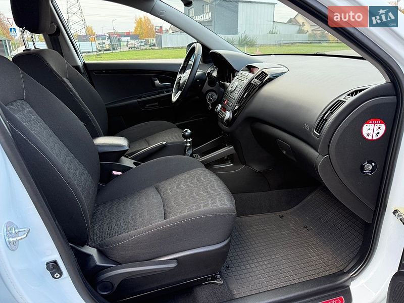 Універсал Kia Ceed 2011 в Вінниці фото 96 Універсал Kia Ceed 2011 в Вінниці
