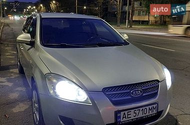 Хетчбек Kia Ceed 2007 в Кривому Розі фото 5 Хетчбек Kia Ceed 2007 в Кривому Розі
