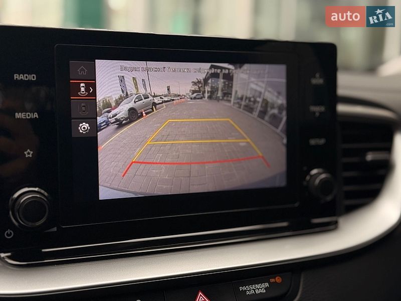 Хэтчбек Kia Ceed 2023 в Киеве