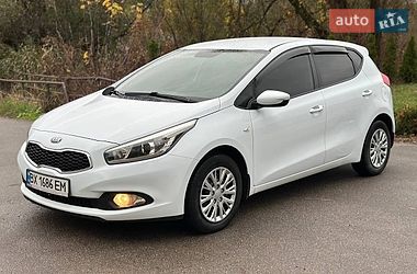 Хетчбек Kia Ceed 2012 в Умані