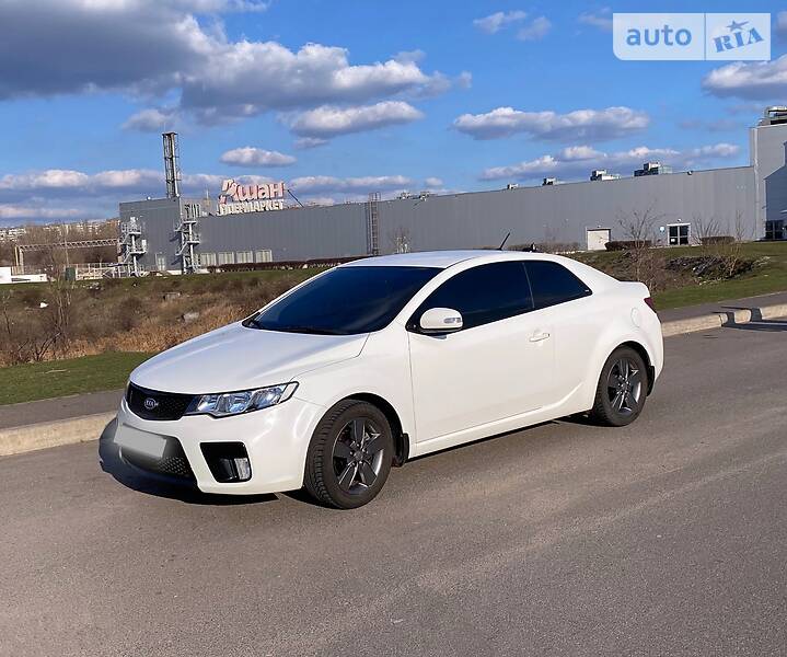 Купе Kia Cerato Koup 2010 в Кривому Розі