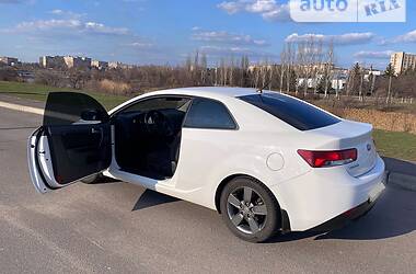 Купе Kia Cerato Koup 2010 в Кривому Розі