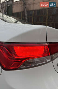 Купе Kia Cerato Koup 2011 в 