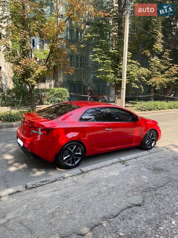 Купе Kia Cerato Koup 2011 в Дніпрі