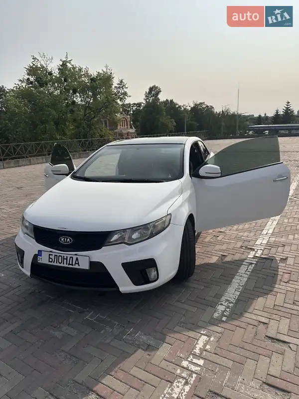 Kia Cerato Koup 2012 VIN KNAFU611AC5600420 фото оголошення 17 з 43