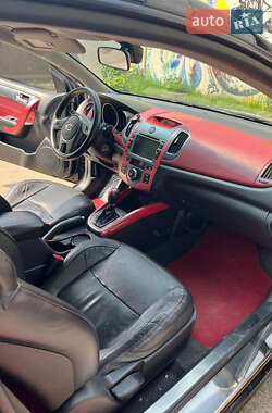 Купе Kia Cerato Koup 2011 в 