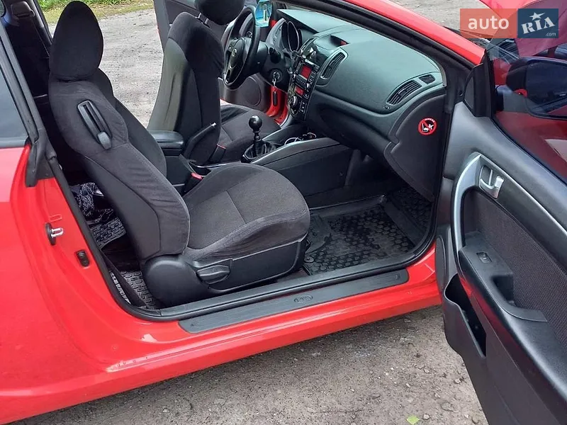Kia Cerato Koup 2012 VIN KNAFU611AC5600420 фото оголошення 10 з 43