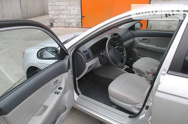 Седан Kia Cerato 2009 в Славянске