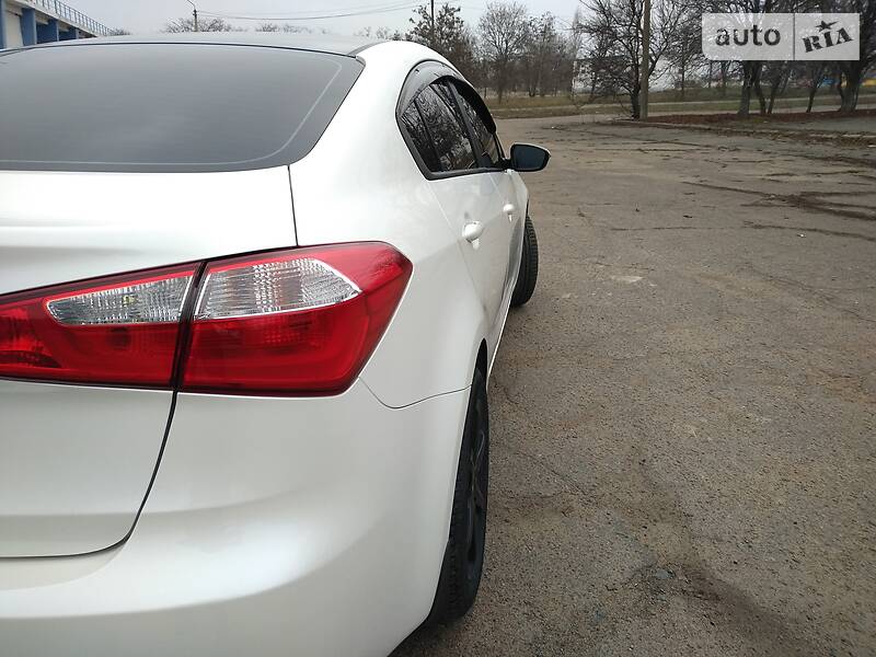 Седан Kia Cerato 2013 в Вознесенську