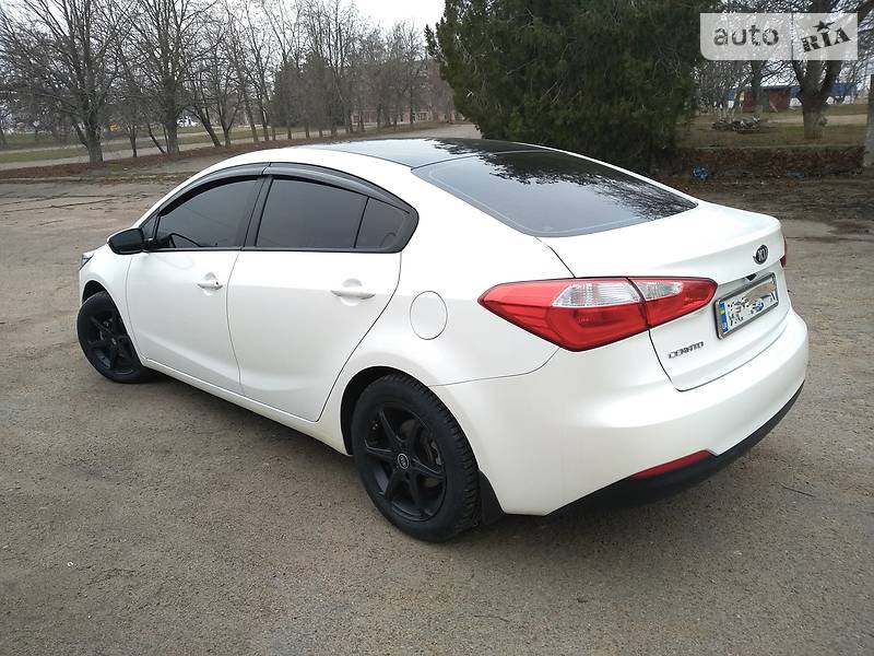 Седан Kia Cerato 2013 в Вознесенську