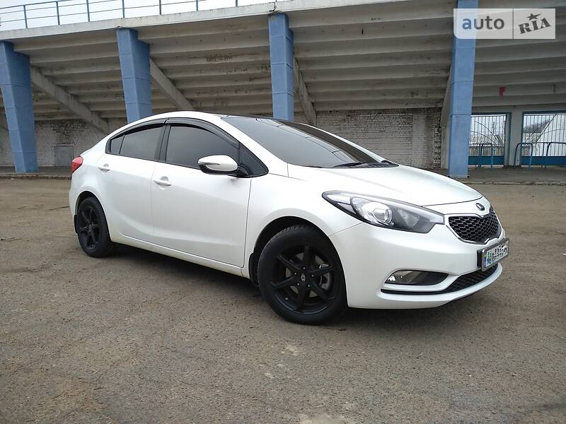 Седан Kia Cerato 2013 в Вознесенську