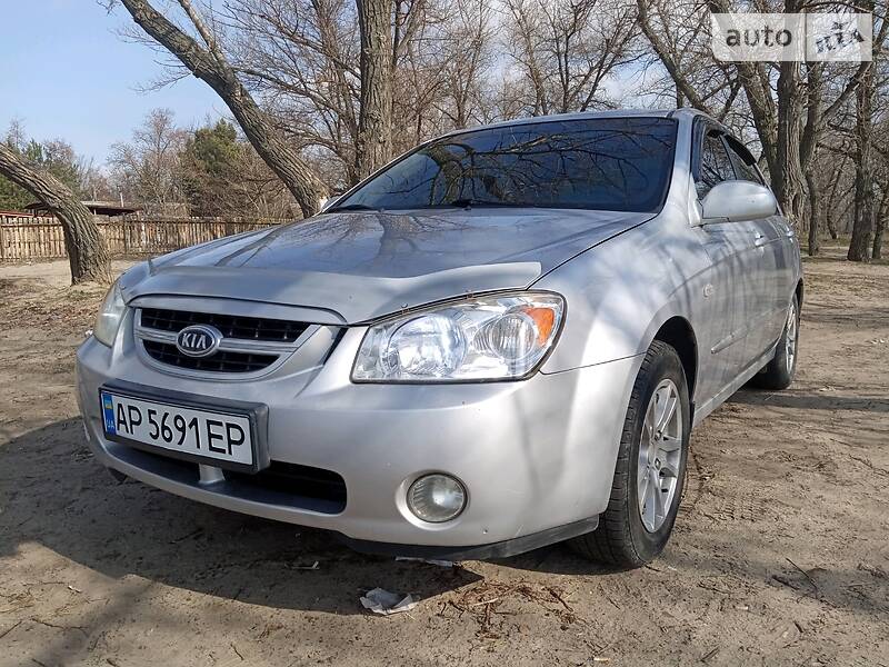 Седан Kia Cerato 2006 в Запоріжжі