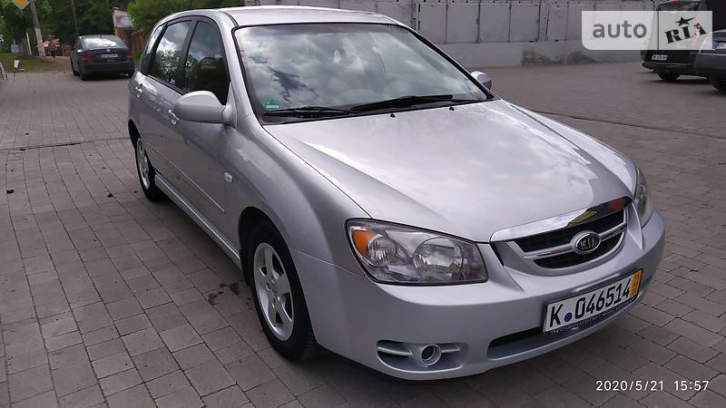 Хетчбек Kia Cerato 2006 в Дубні