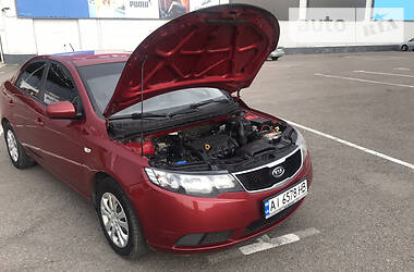 Седан Kia Cerato 2010 в 