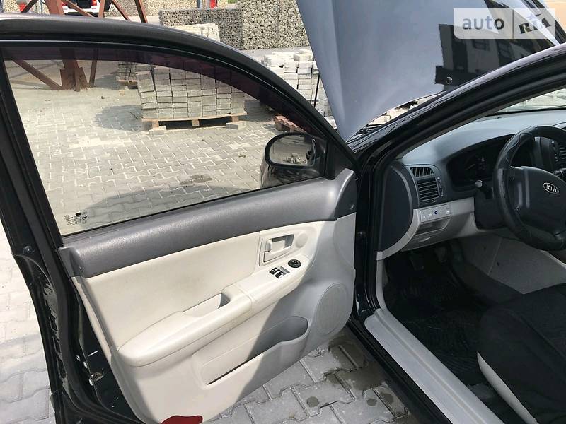 Седан Kia Cerato 2008 в Івано-Франківську