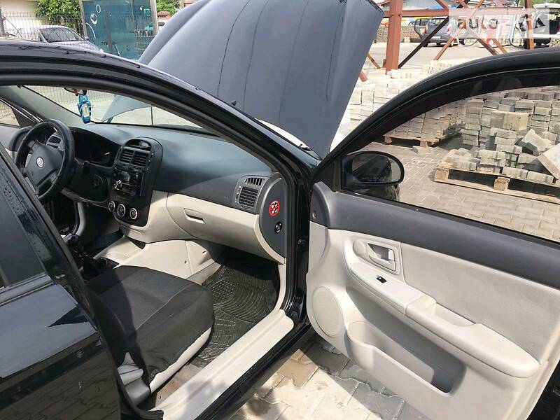 Седан Kia Cerato 2008 в Івано-Франківську