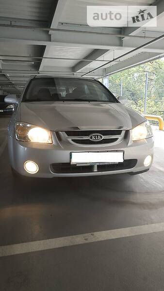 Седан Kia Cerato 2006 в Киеве
