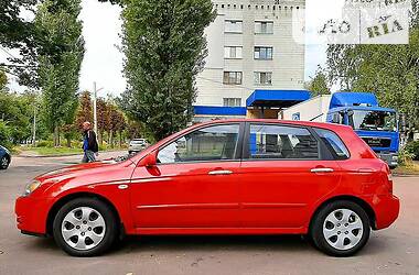 Хэтчбек Kia Cerato 2005 в Киеве