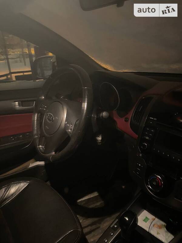 Купе Kia Cerato 2010 в Киеве