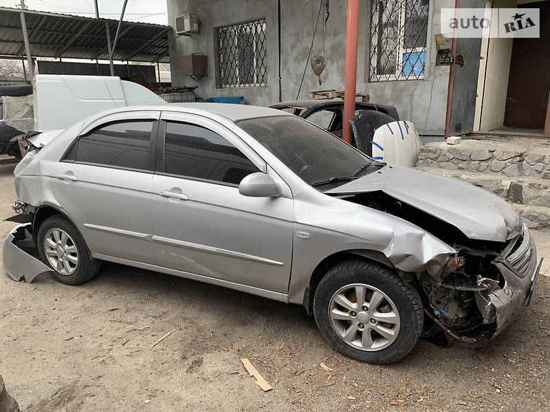 Седан Kia Cerato 2007 в Кременчуге