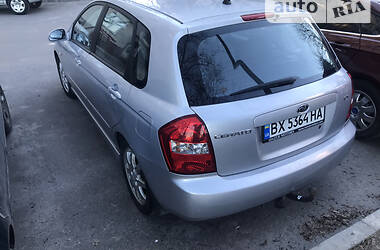 Хэтчбек Kia Cerato 2005 в Хмельницком