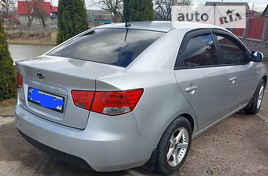 Седан Kia Cerato 2010 в Одессе